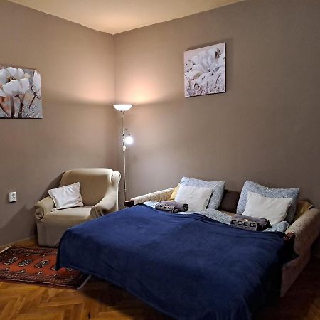 Szell 3 Apartman Apartment Szombathely Exterior photo