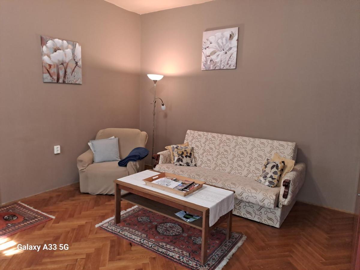 Szell 3 Apartman Apartment Szombathely Exterior photo